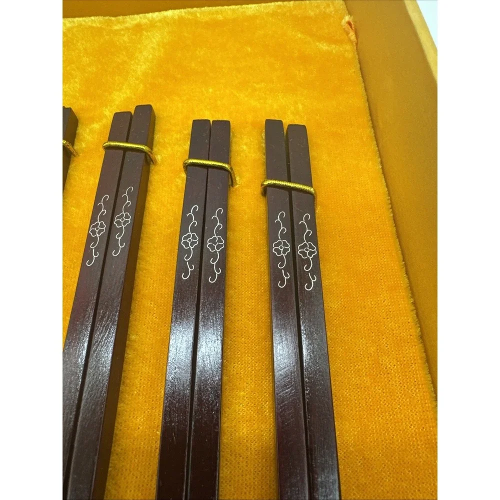 Chinese Chopsticks‎ 8 Pairs Set Wooden in Gift Box New Gorgeous